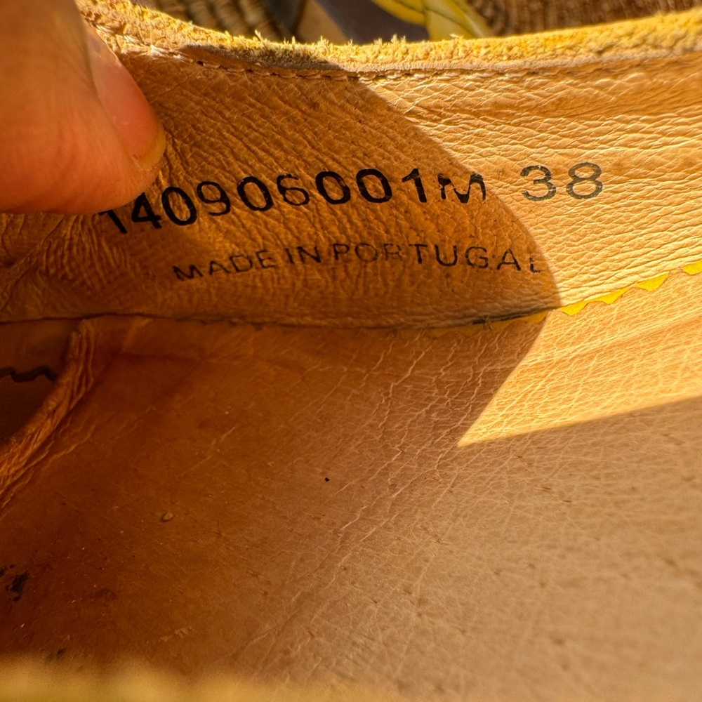 Fly London mustard yellow made in Portugal size 8 slip on….. - Picture 6 of 6